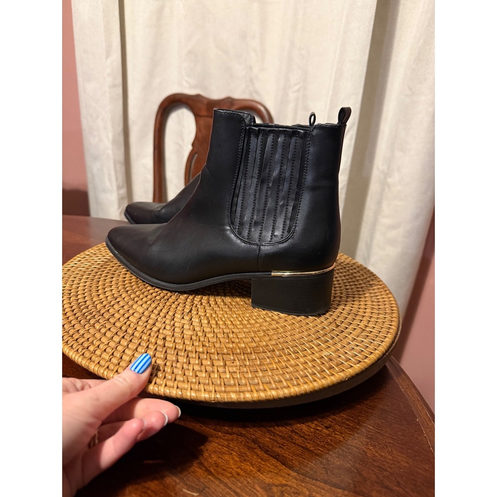 JustFab Jacki Black Ankle Boots Pointed Toe Block Heel Gold Trim Size 10 - Picture 8 of 9